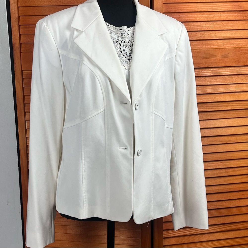 Worthington Works Ivory Blazer - Picture 2 of 6